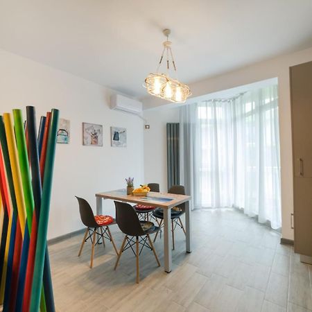 Alezzi Beach Resort Gorgeous Family Aparment Cu Piscina Navodari Exterior photo