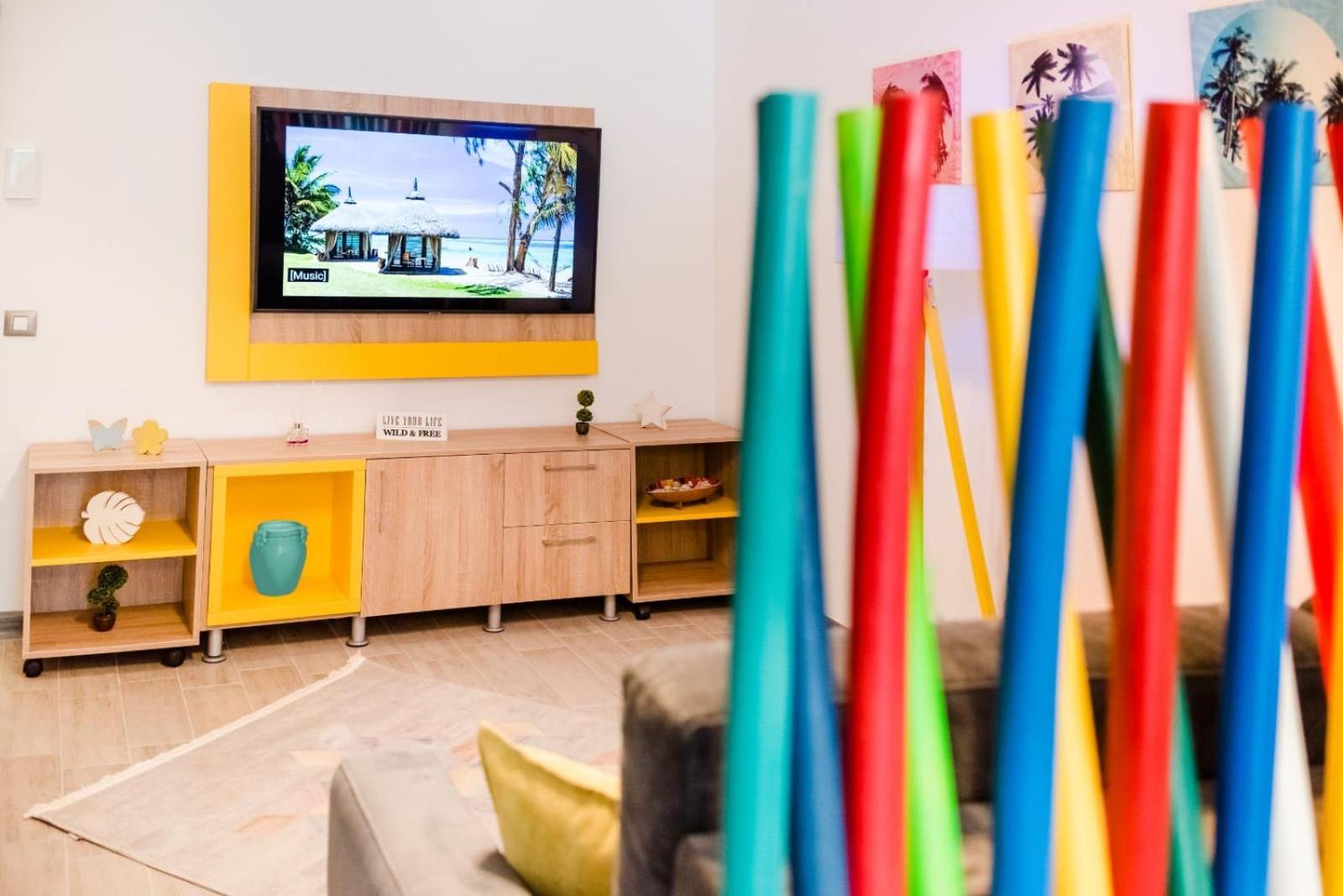 Alezzi Beach Resort Gorgeous Family Aparment Cu Piscina Navodari Exterior photo